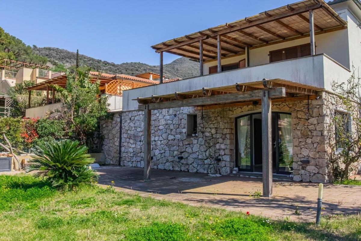Villa Acquasalata Nisporto Kültér fotó