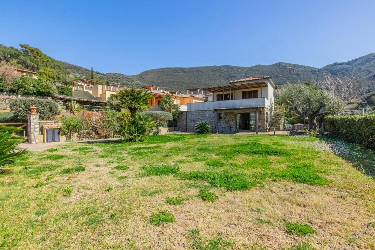 Villa Acquasalata Nisporto Kültér fotó